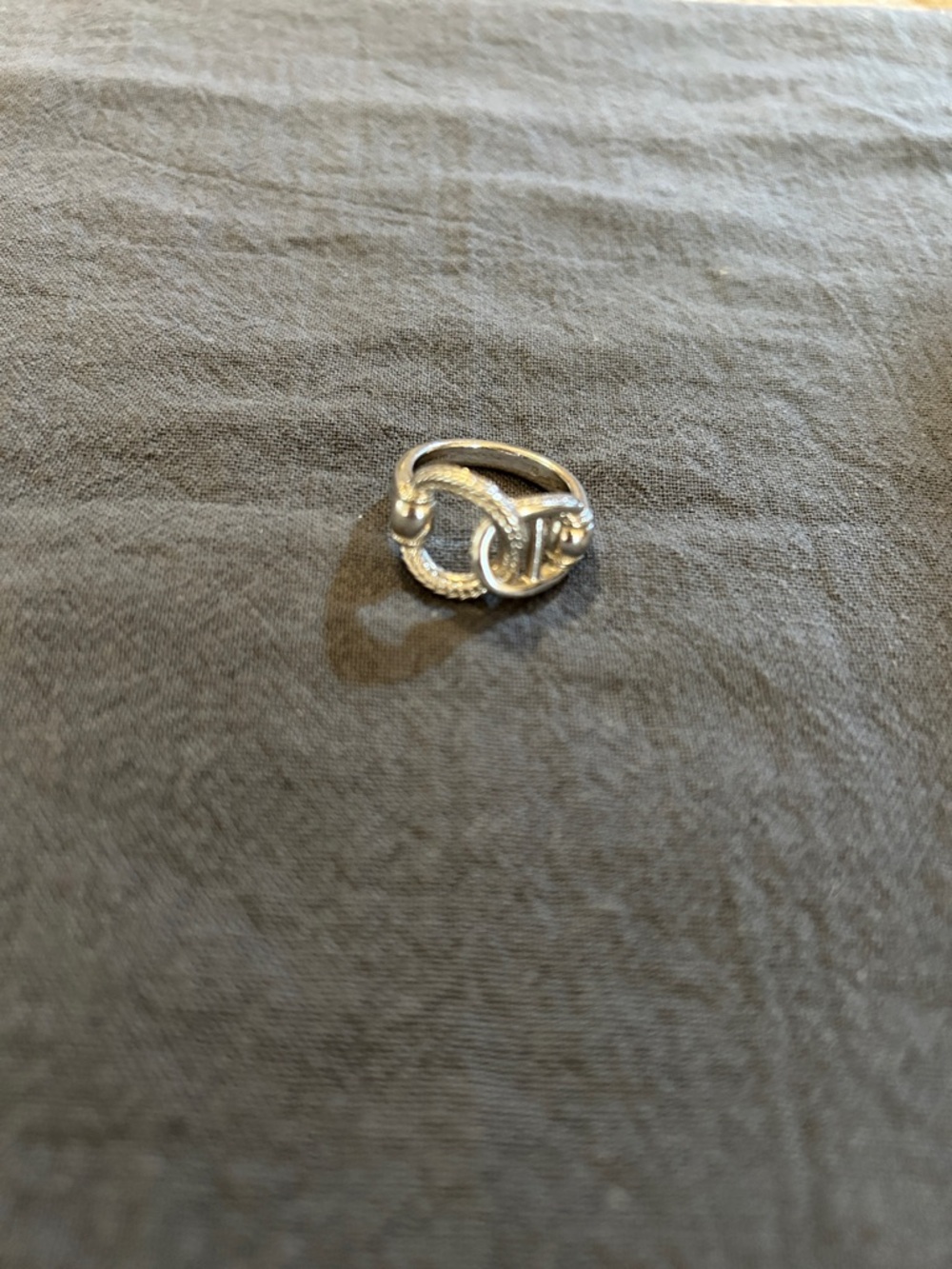 Beautiful Judith Ripka 925 Intertwined Knot ring sz 8.